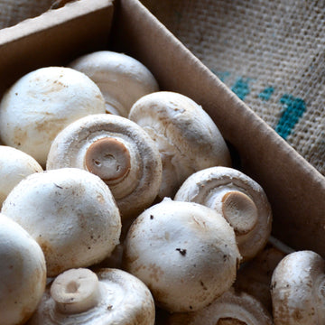 Button Mushrooms (1/2LB)